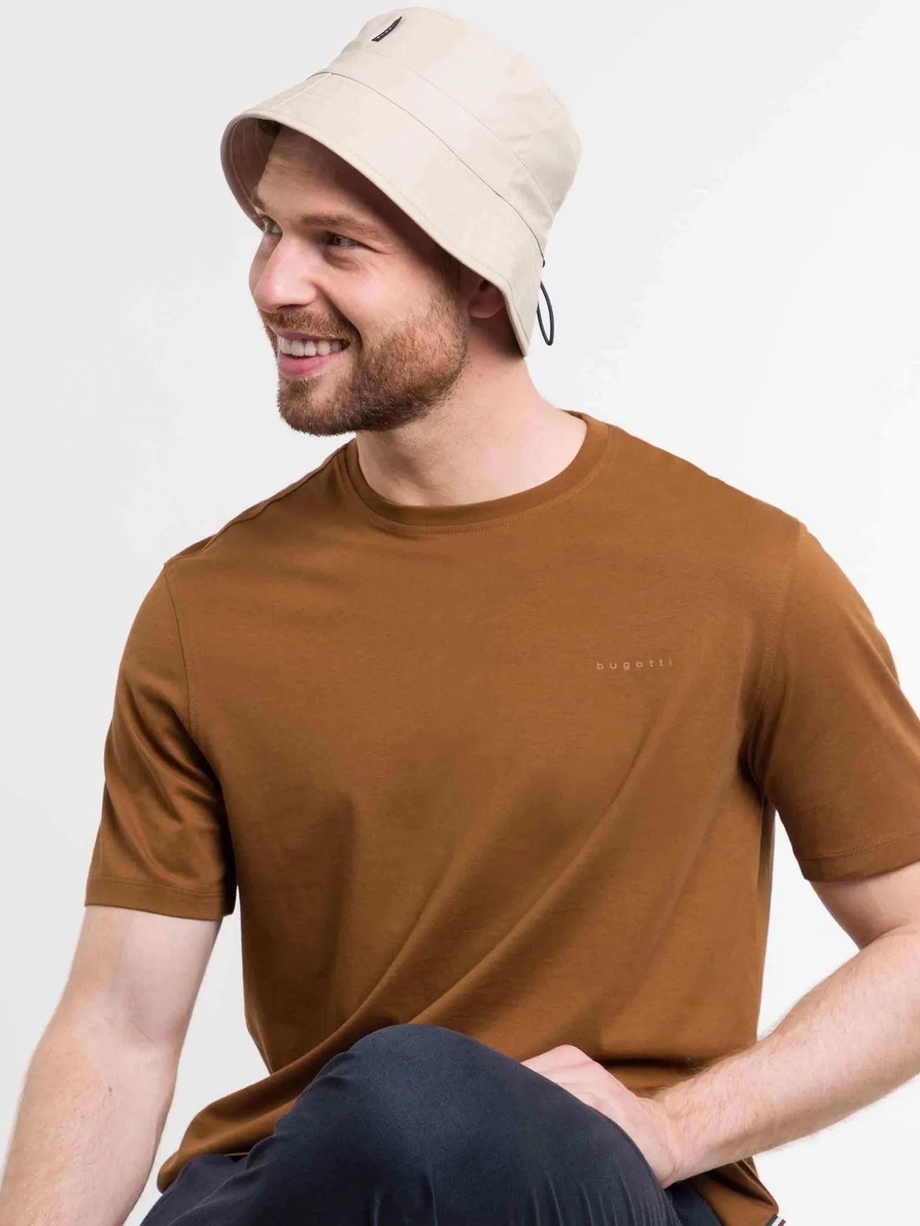 Einfarbiger wasserfester bugatti Bucket Hat