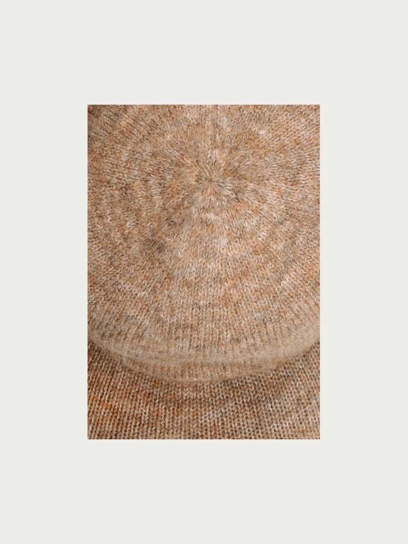 Gestrickte Basecap in Wollmischung
