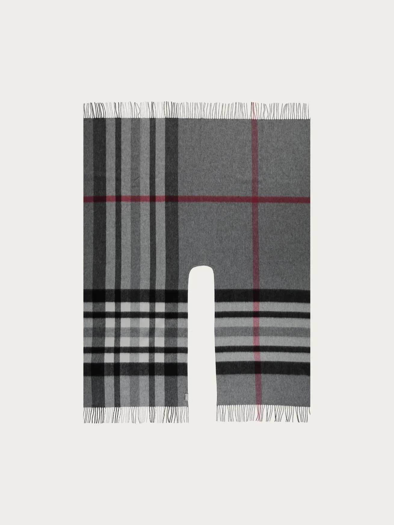 Poncho mit FRAAS Plaid Karo aus reiner Wolle