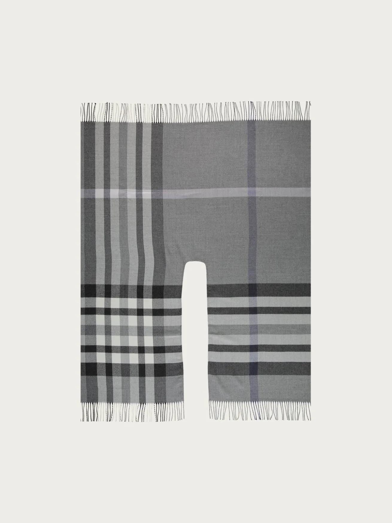 Poncho mit FRAAS Plaid Karo aus Polyacryl - Made in Germany