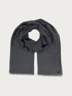 Stola mit zartem Glitzer