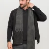 Strickschal mit bugatti-Schriftzug in Wollmischung