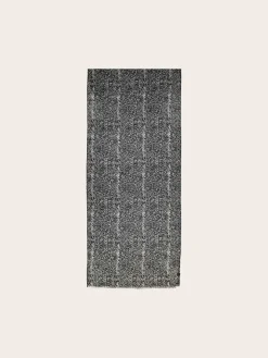 Sustainability Edition - Schal mit zartem Leo-Design